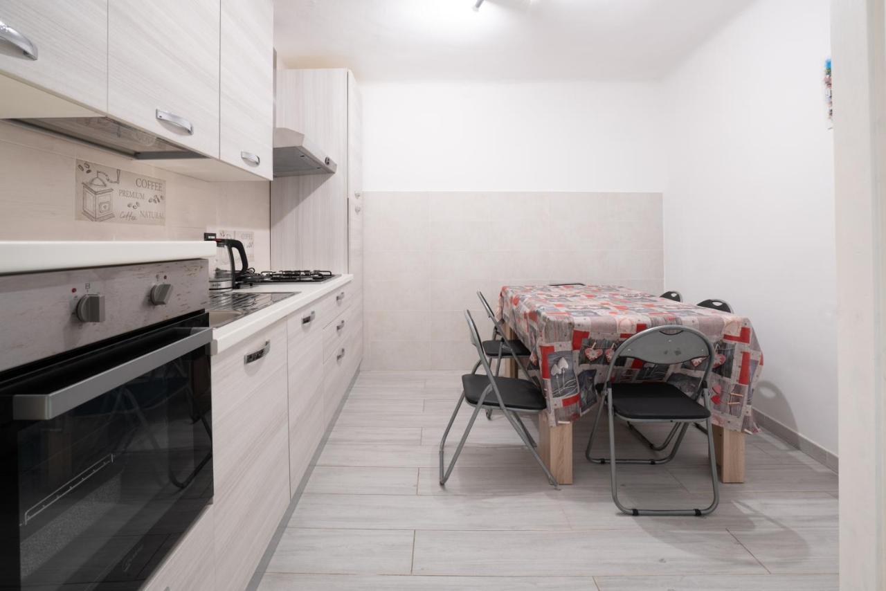 Willy'S Apartment Manarola Bagian luar foto