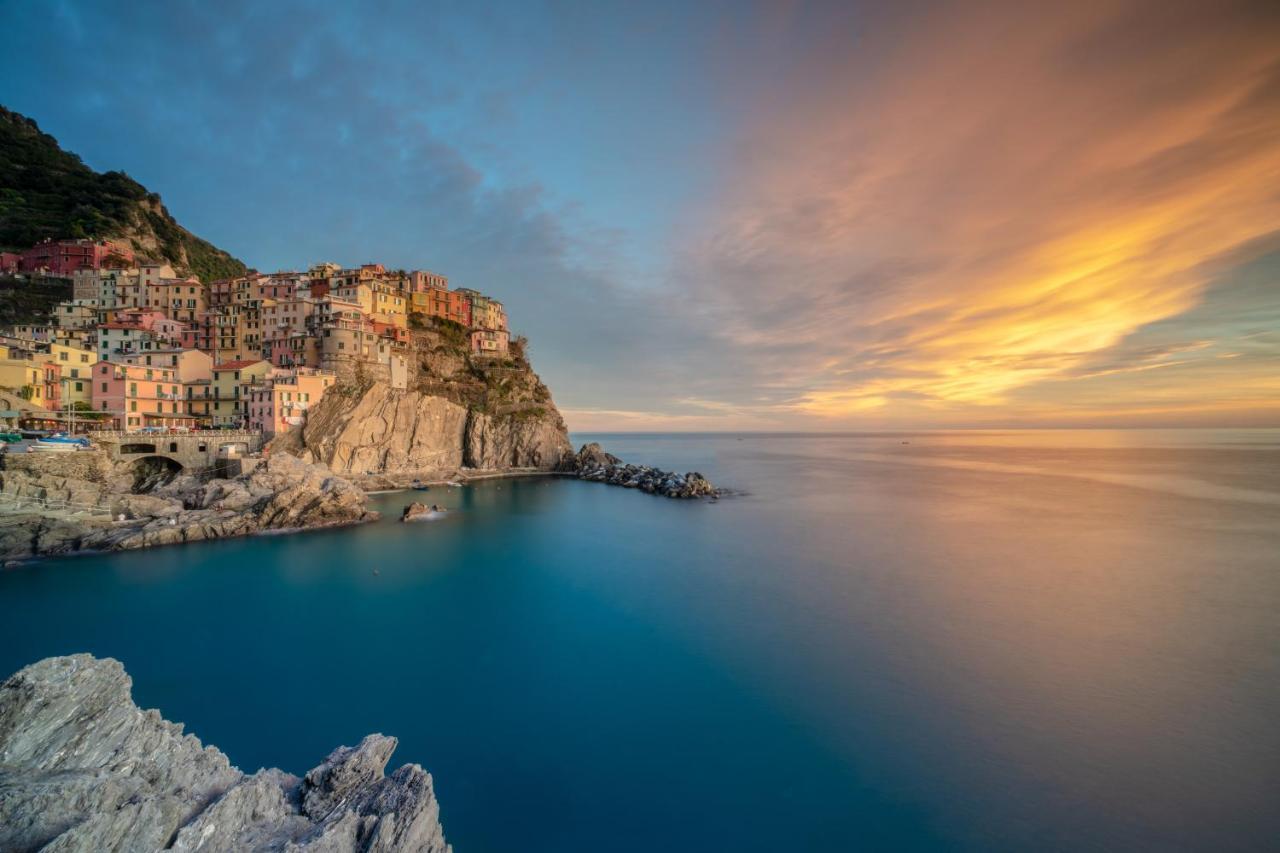 Willy'S Apartment Manarola Bagian luar foto