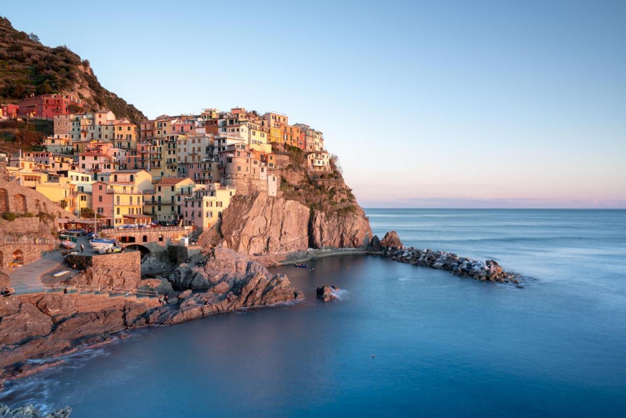 Willy'S Apartment Manarola Bagian luar foto