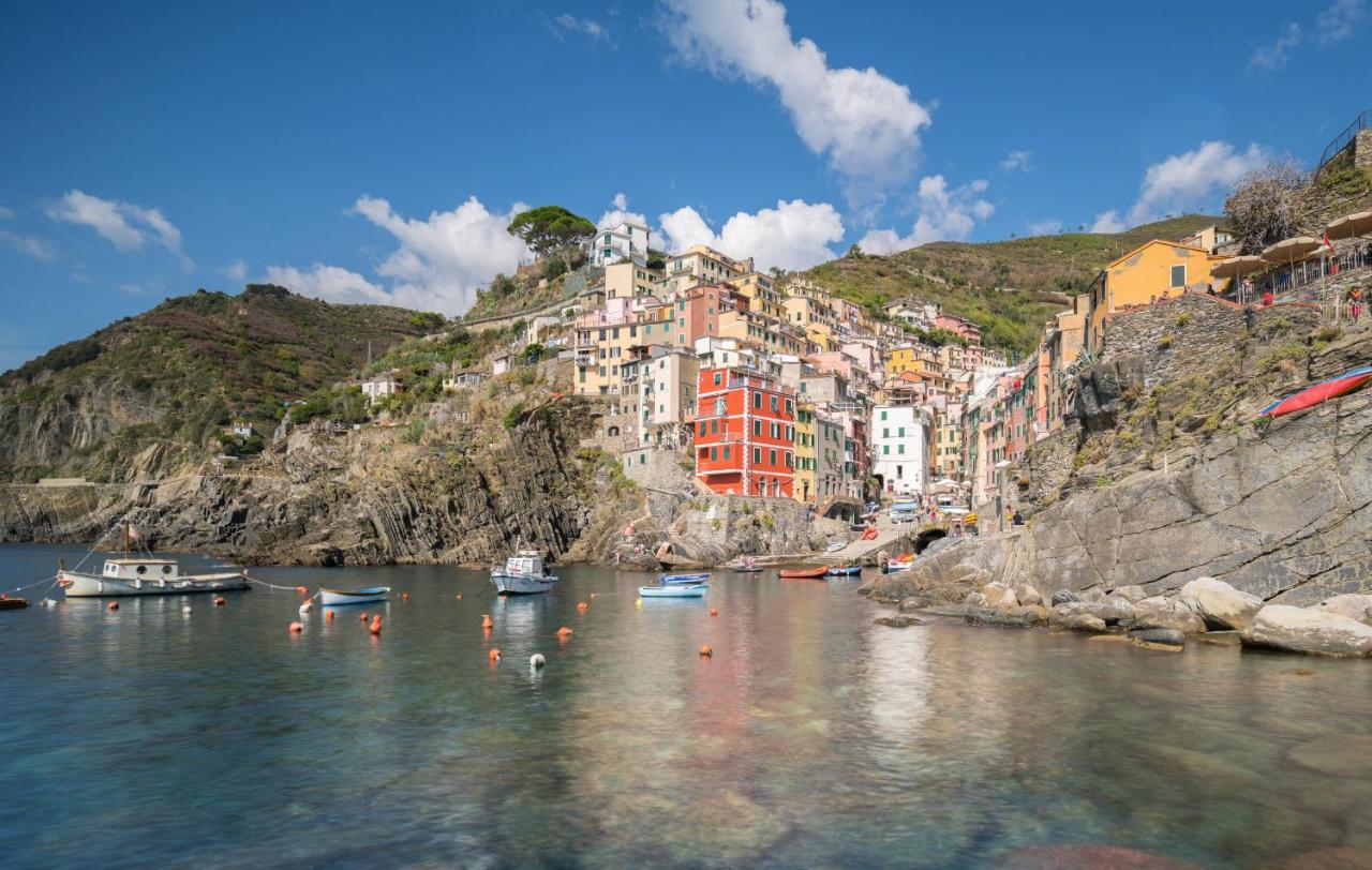 Willy'S Apartment Manarola Bagian luar foto