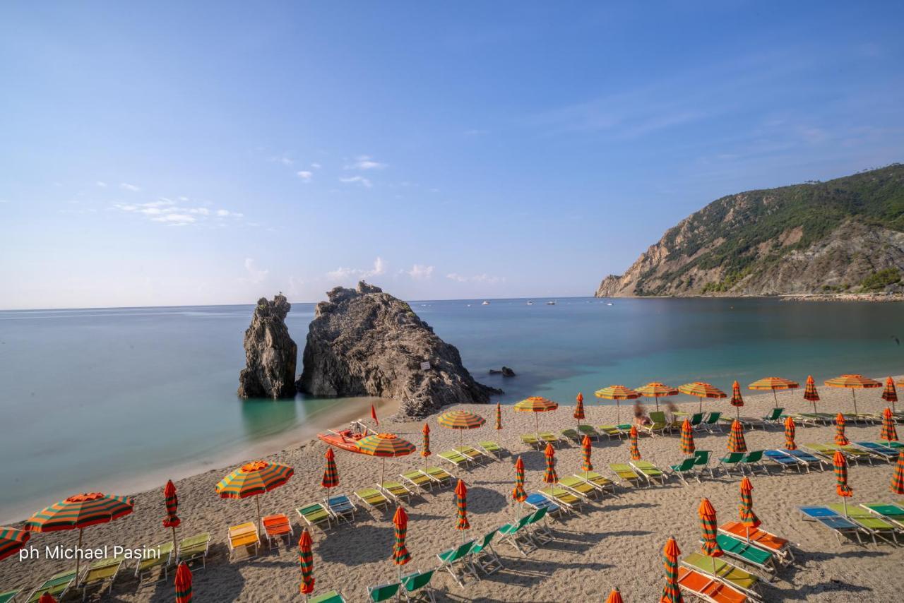 Willy'S Apartment Manarola Bagian luar foto