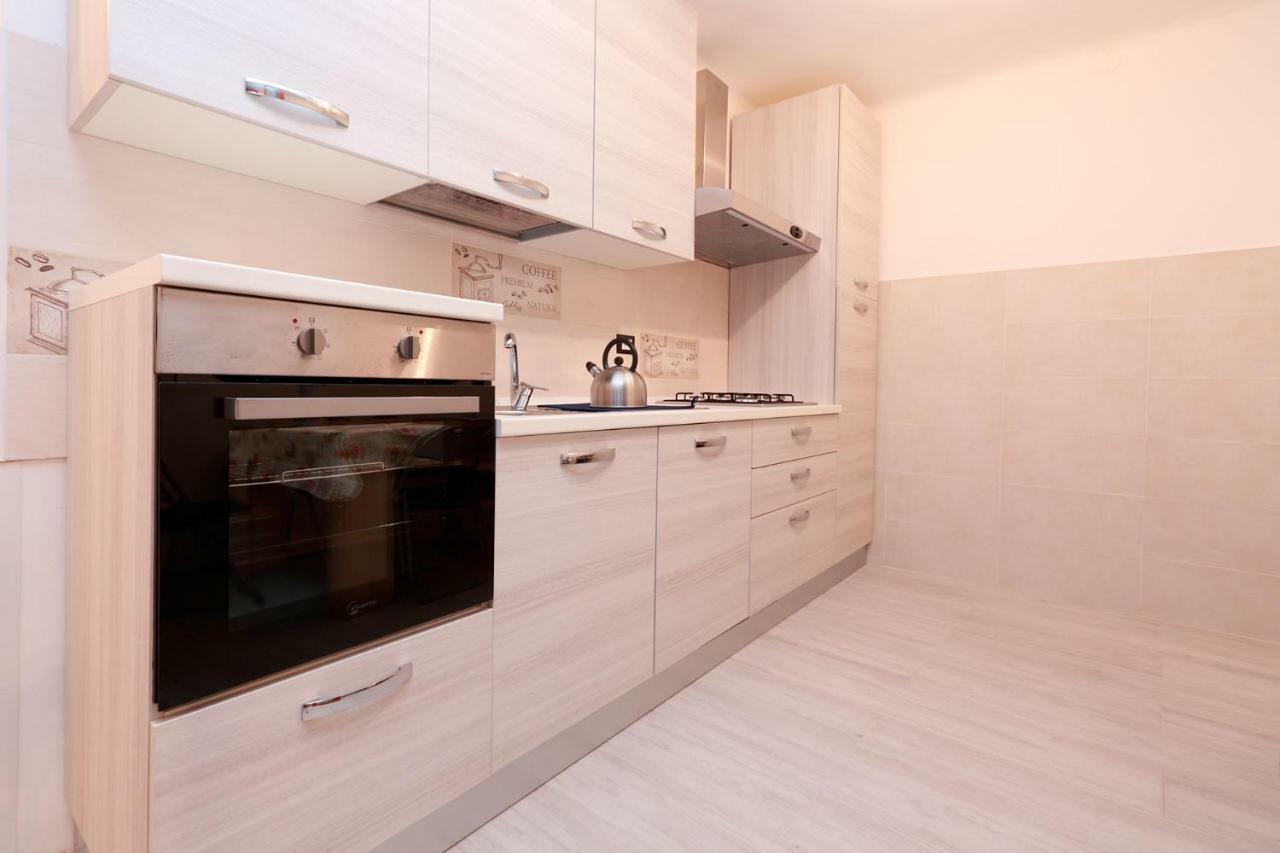 Willy'S Apartment Manarola Bagian luar foto