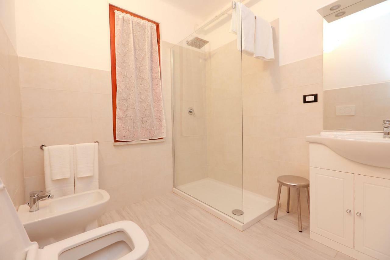 Willy'S Apartment Manarola Bagian luar foto